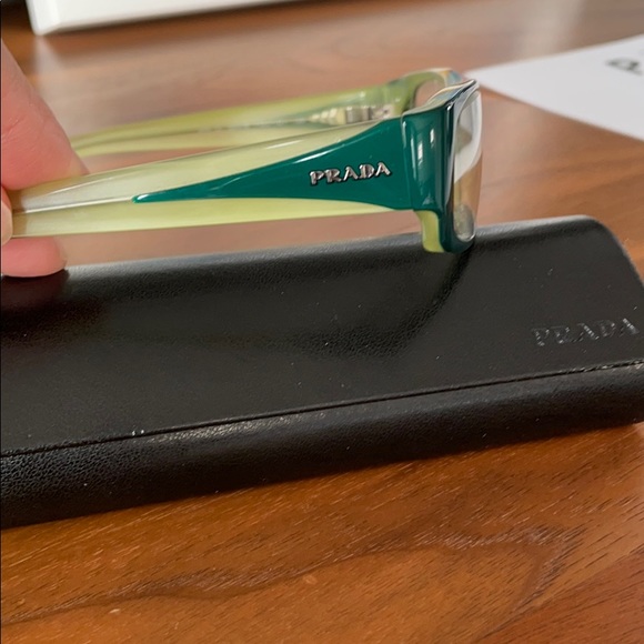 Like new Prada glasses - Picture 2 of 4